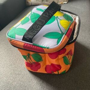 Baggu lemon and cherry lunch bag